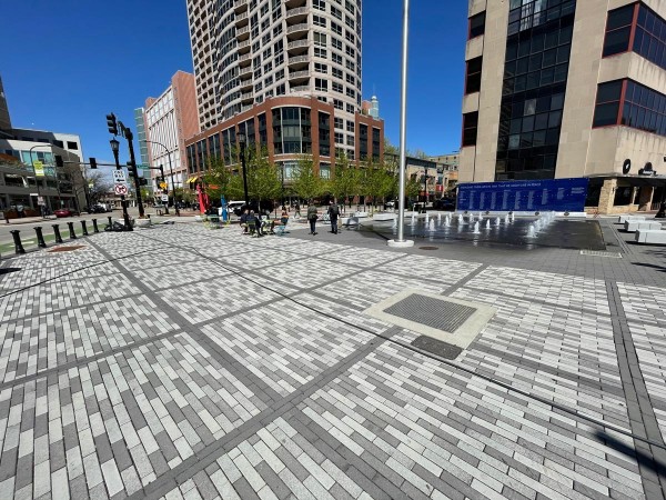 Evanston (USA), Illinois, Fountain Square Plaza