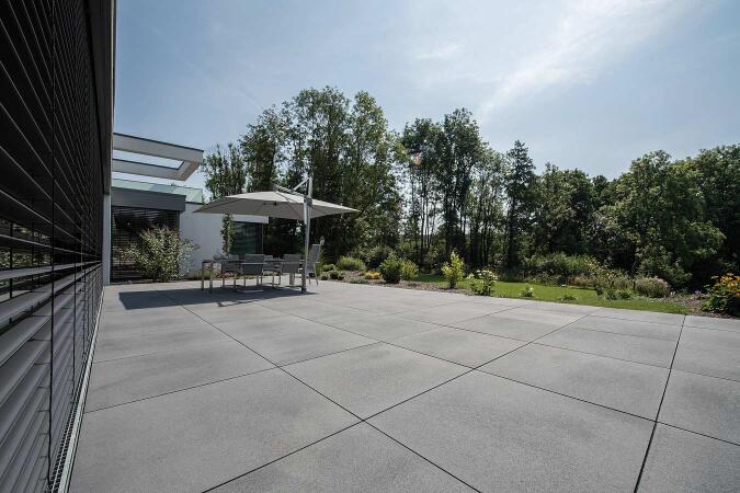 Umbriano Grauanthrazit gemasert