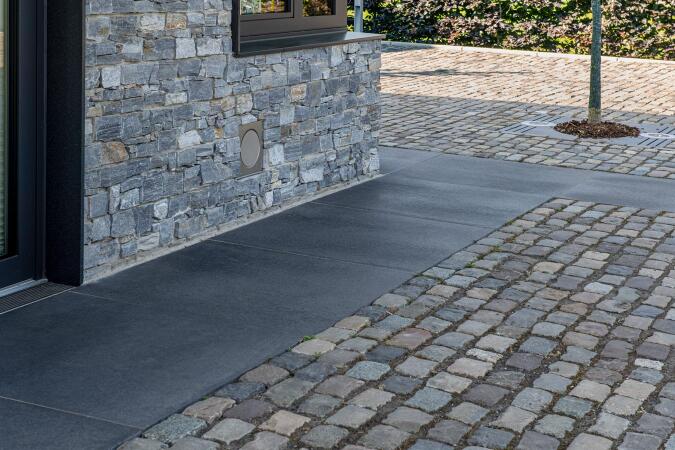 Umbriano Grauanthrazit gemasert