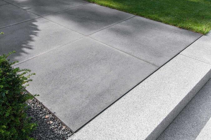 Umbriano Grauanthrazit gemasert